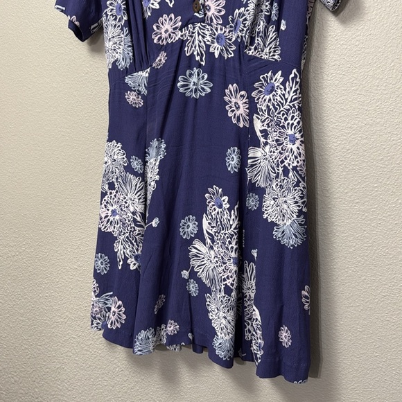Free People Blue Hawaii Washed Blue Floral Print Short Sleeve Mini Dress - Picture 5 of 16